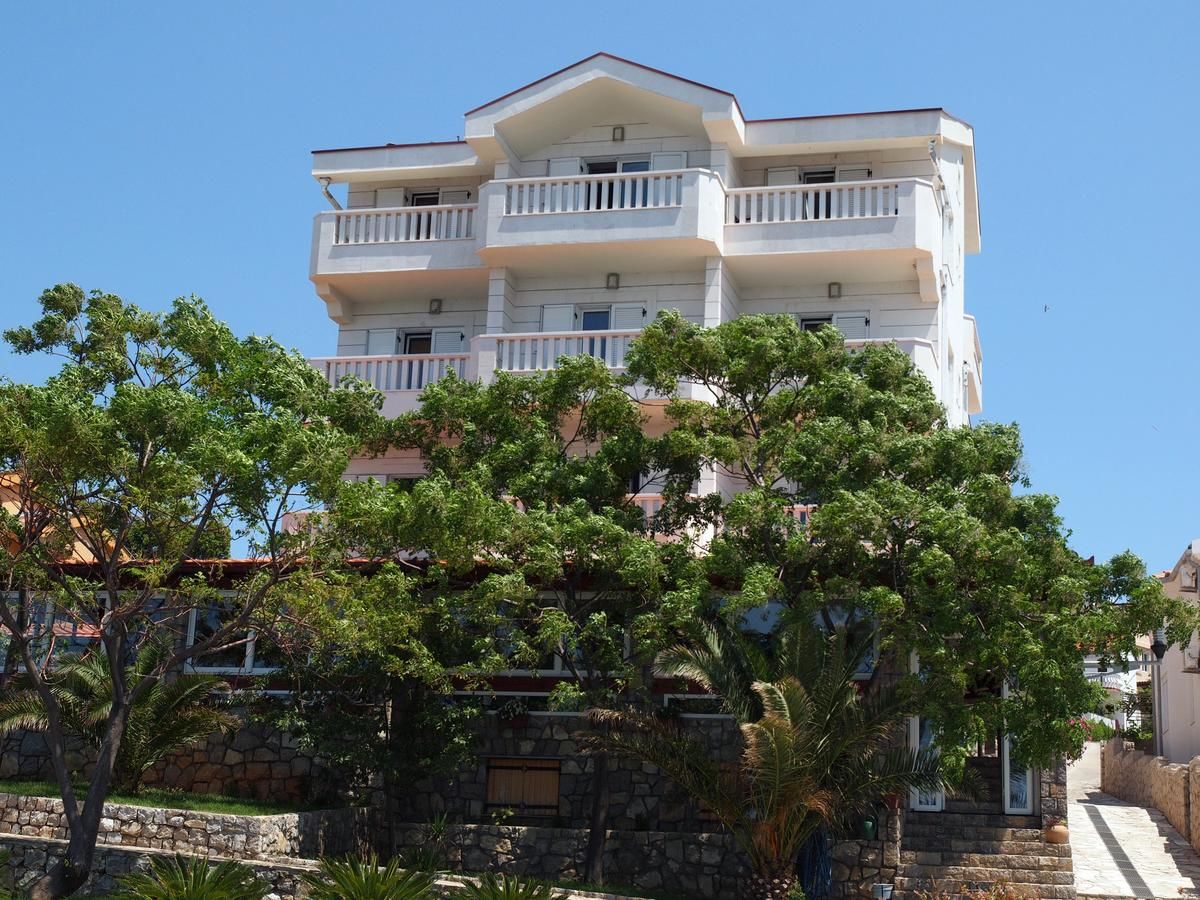 Отель Hotel R Утьеха-46